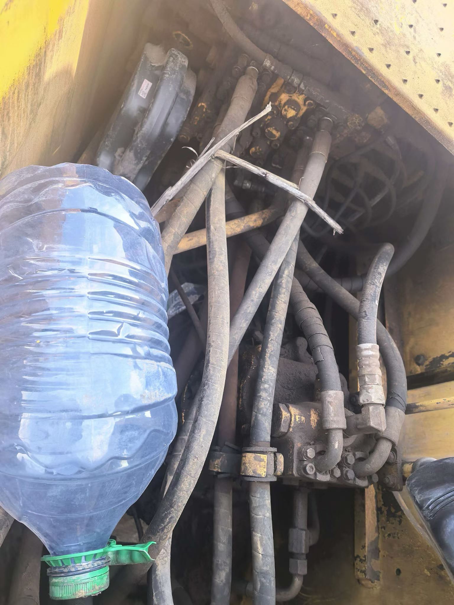 Buy Komatsu PC200 Used Excavator / 4