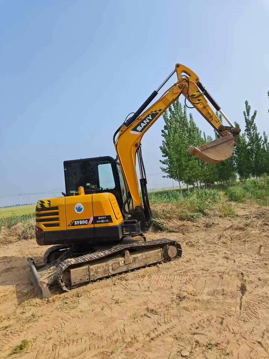 Buy Sany SY60 Used Excavator / 1