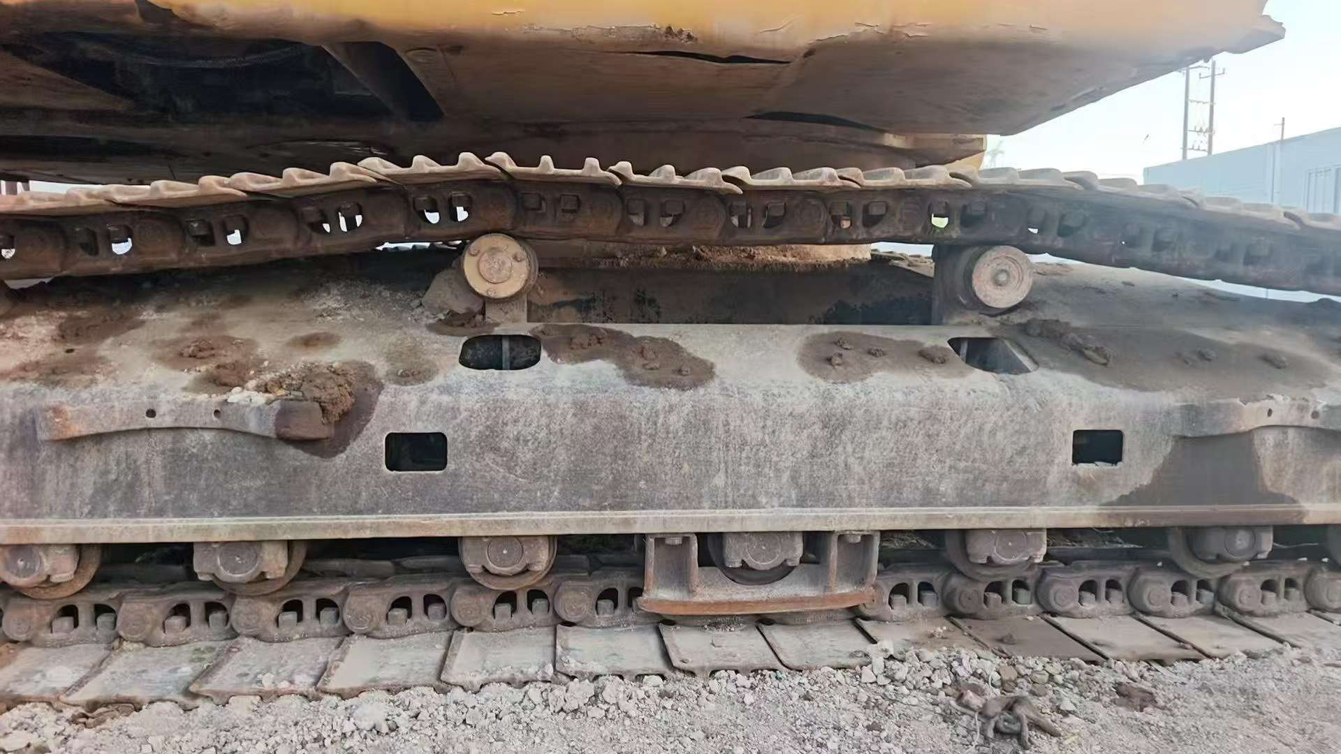 Buy Caterpillar 324D Used Excavator / 8