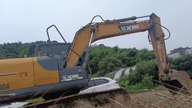 Buy XCMG XE135B Used Excavator / 2 Buy XCMG XE135B Used Excavator / 2