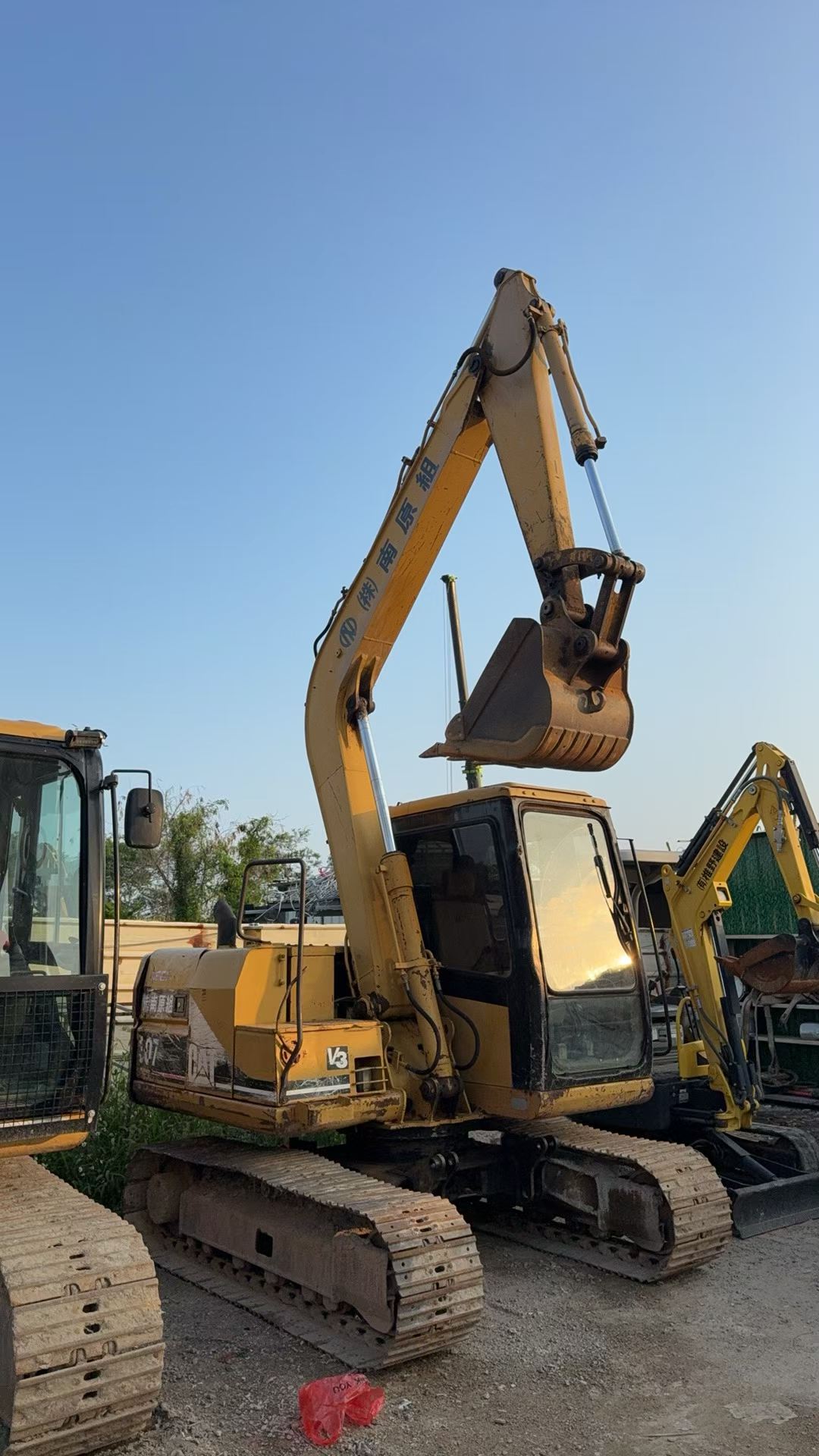 Buy Caterpillar 307B Used Excavator / 1
