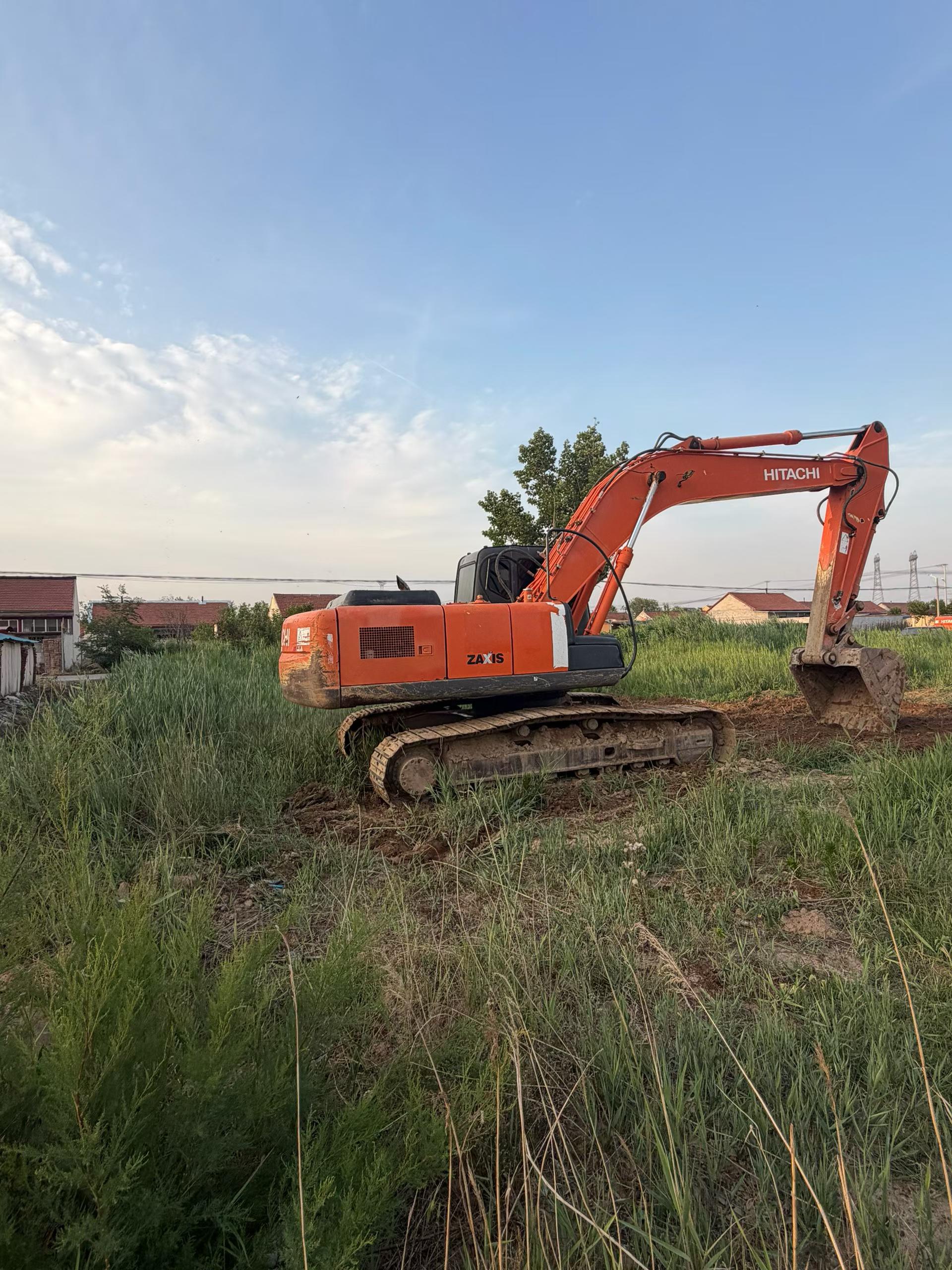 Buy Hitachi ZX240 Used Excavator / 2