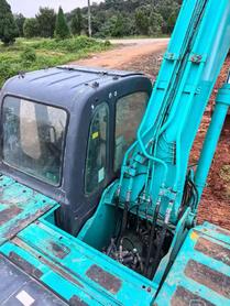 Buy Kobelco SK200-2 Used Excavator / 6 Buy Kobelco SK200-2 Used Excavator / 6