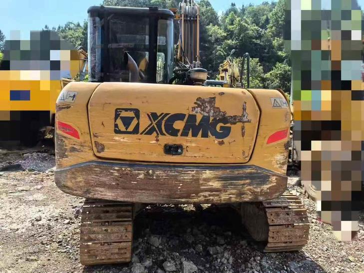 Buy XCMG XE75C Used Excavator / 1