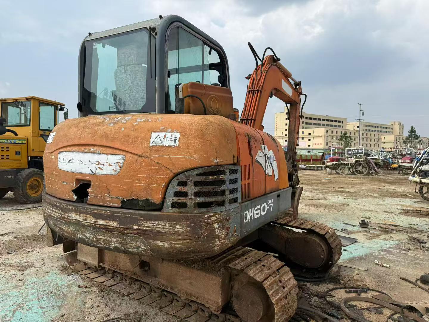 Buy Doosan DH60 Used Excavator / 6