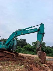 Buy Kobelco SK200-2 Used Excavator / 5 Buy Kobelco SK200-2 Used Excavator / 5