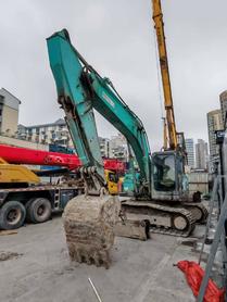 Buy Kobelco SK200-2 Used Excavator / 3 Buy Kobelco SK200-2 Used Excavator / 3