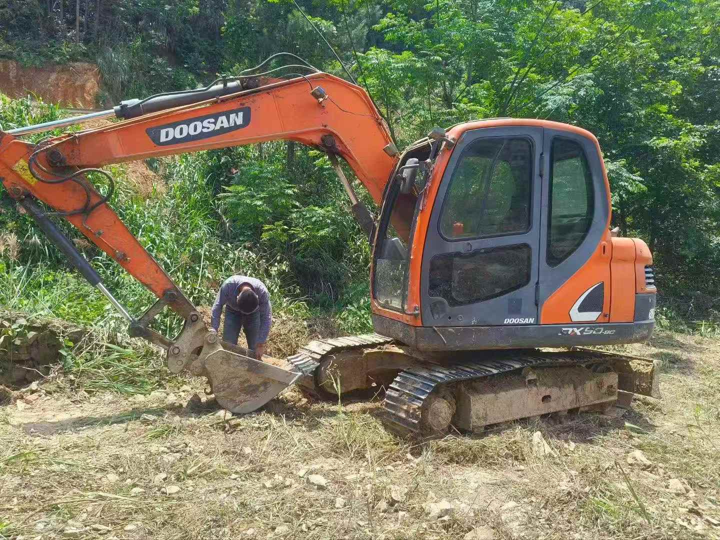 Buy Doosan DX75 Used Excavator / 4