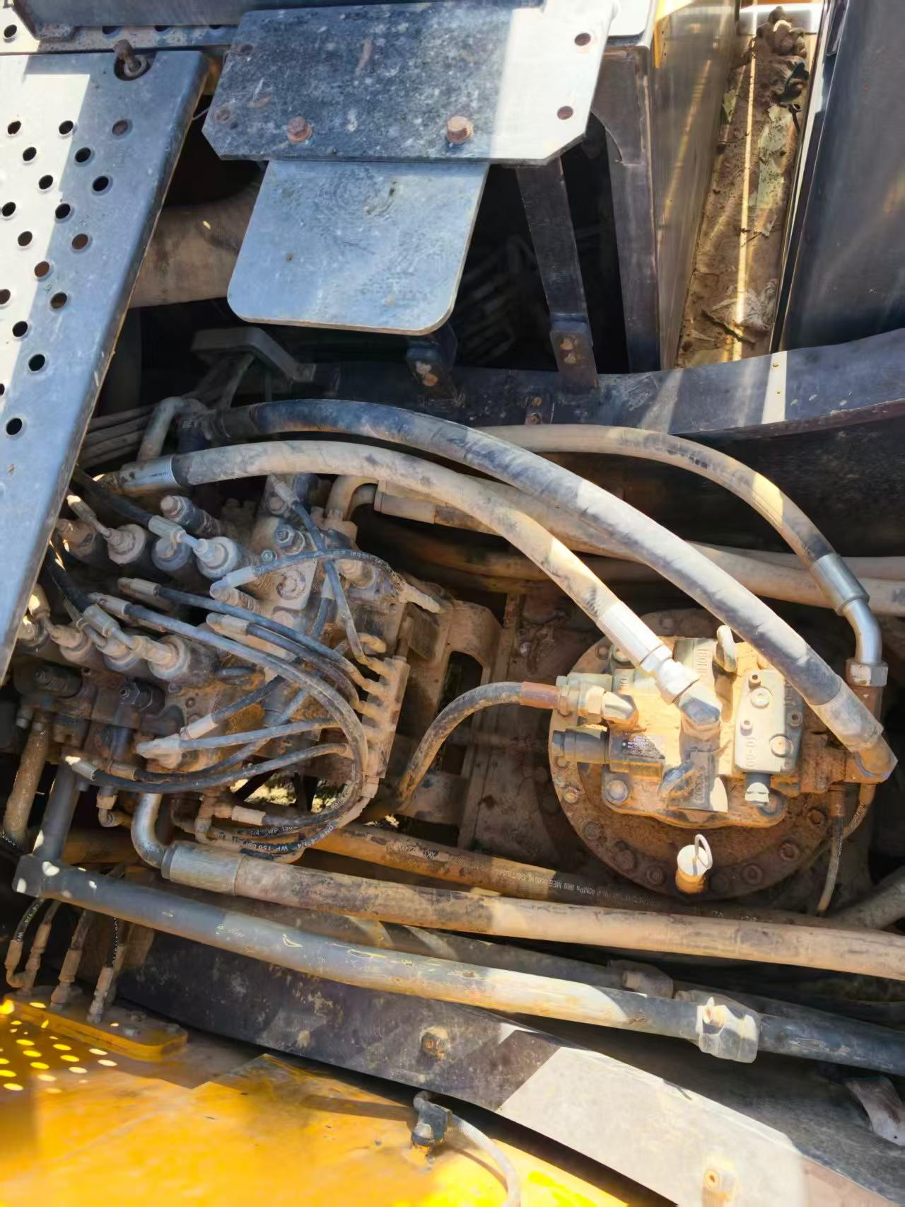 Buy Volvo L350F Used Excavator / 9