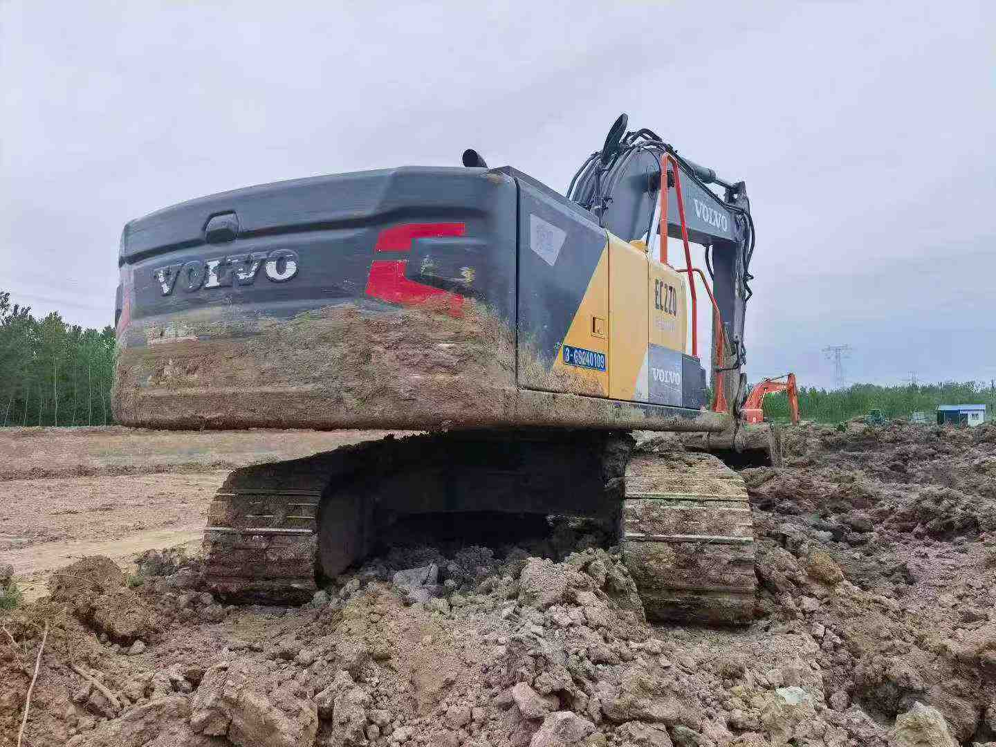 Buy Volvo EC200 Used Excavator / 9