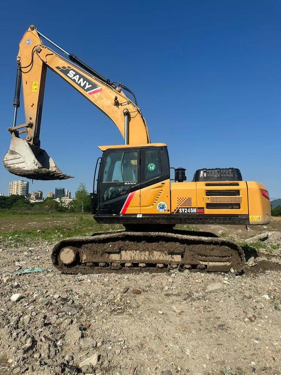Buy Sany SY245H Used Excavator / 1
