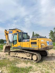 Buy XCMG XE200DA Used Excavator / 2 Buy XCMG XE200DA Used Excavator / 2