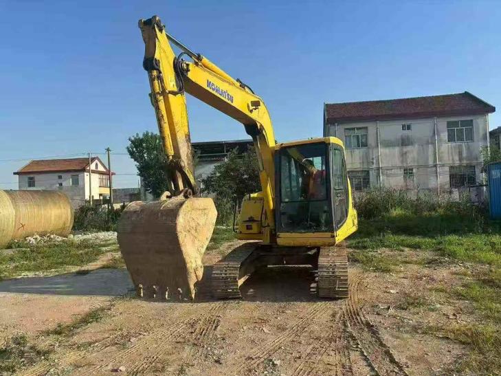 Buy Komatsu PC60-7 Used Excavator / 1