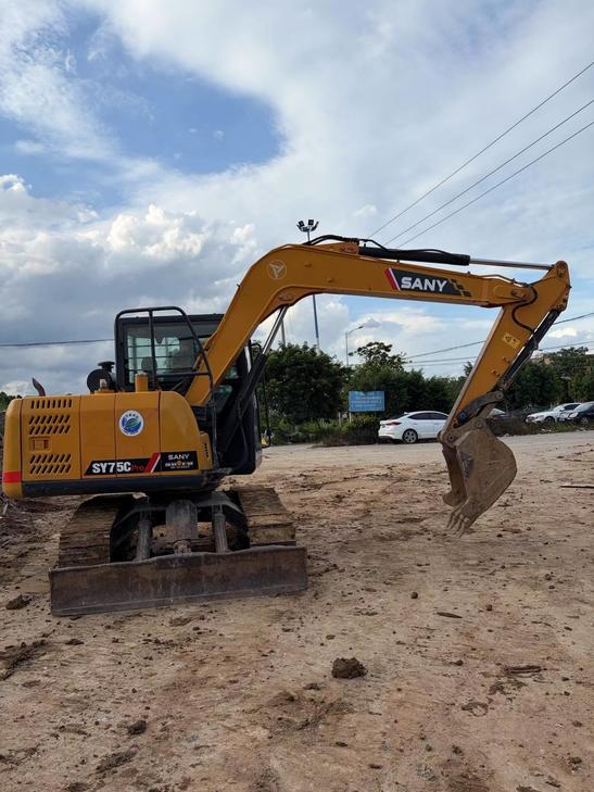 Buy Sany SY65C Used Excavator / 1
