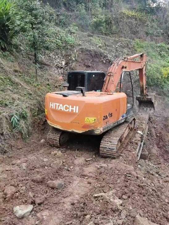 Buy Hitachi ZX120-5A Used Excavator / 1