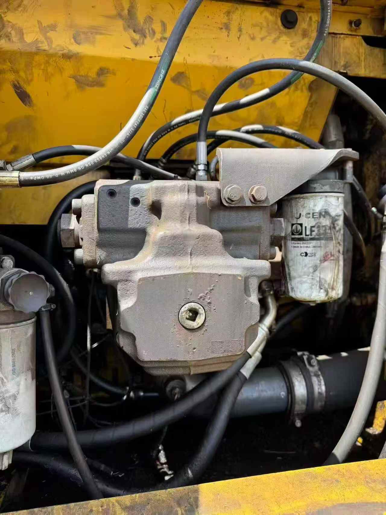 Buy Komatsu PC240-6 Used Excavator / 4