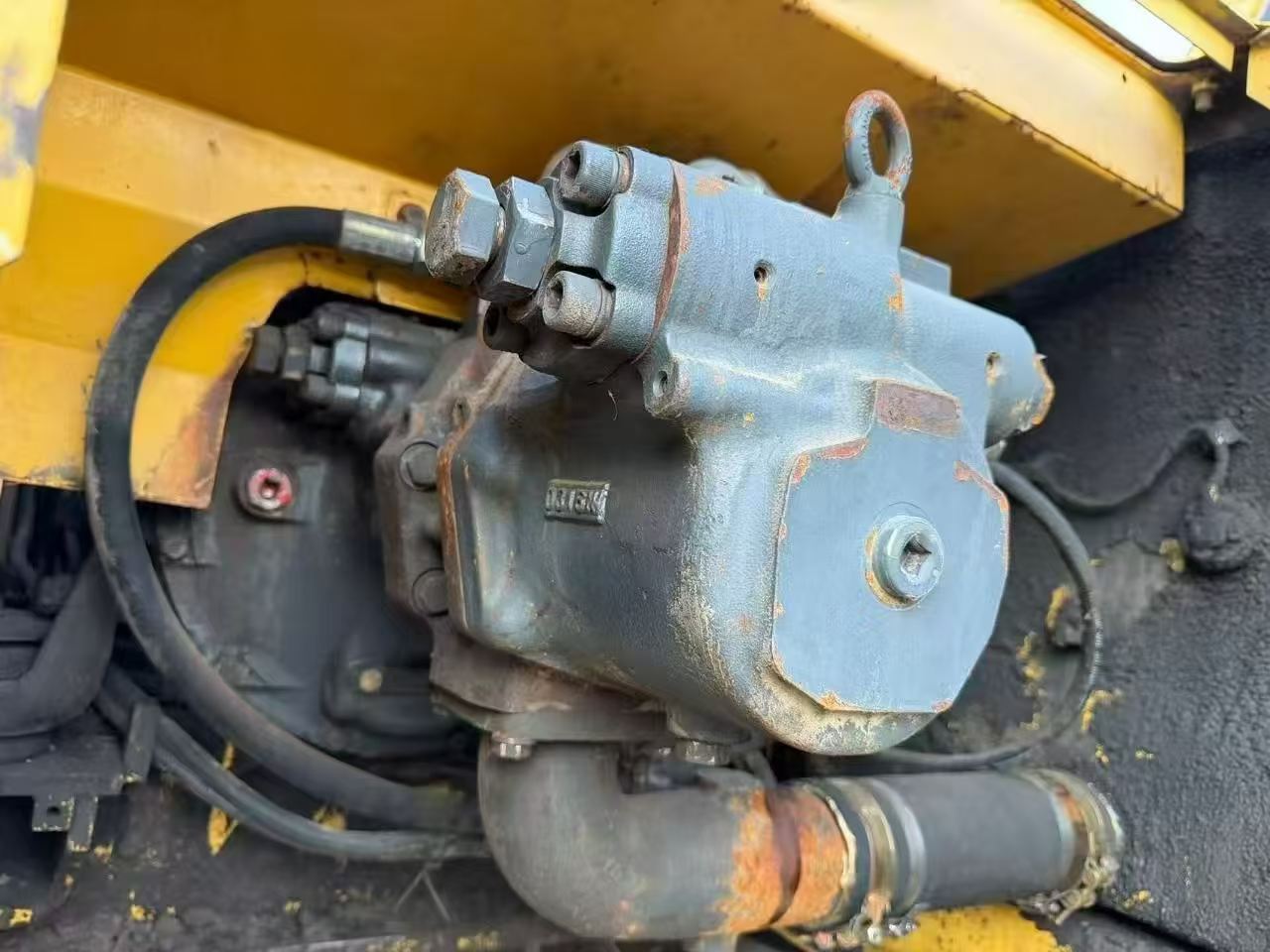 Buy Komatsu PC220LC-6 Used Excavator / 6 Buy Komatsu PC220LC-6 Used Excavator / 6