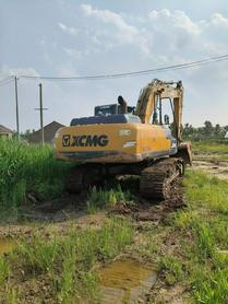 Buy XCMG XE215 Used Excavator / 3 Buy XCMG XE215 Used Excavator / 3