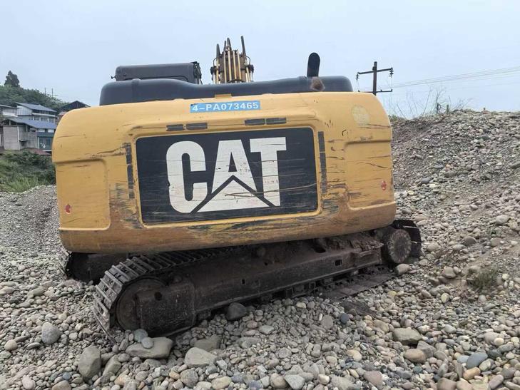 Buy Caterpillar 320D Used Excavator / 1