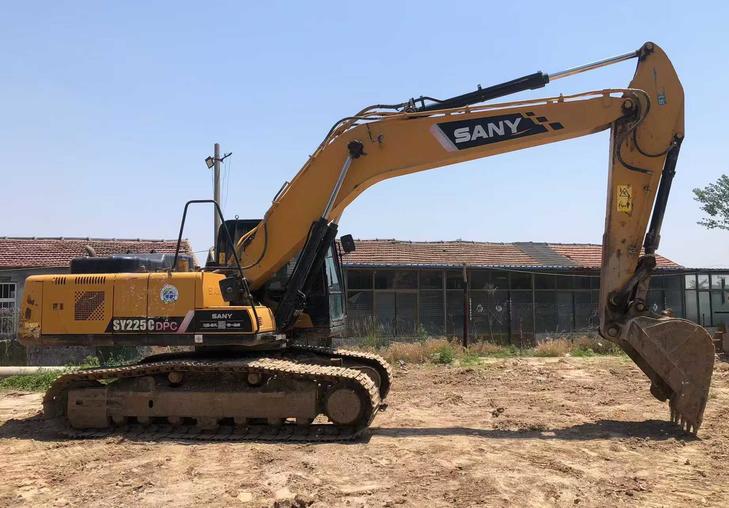 Buy Sany SY205C Used Excavator / 1