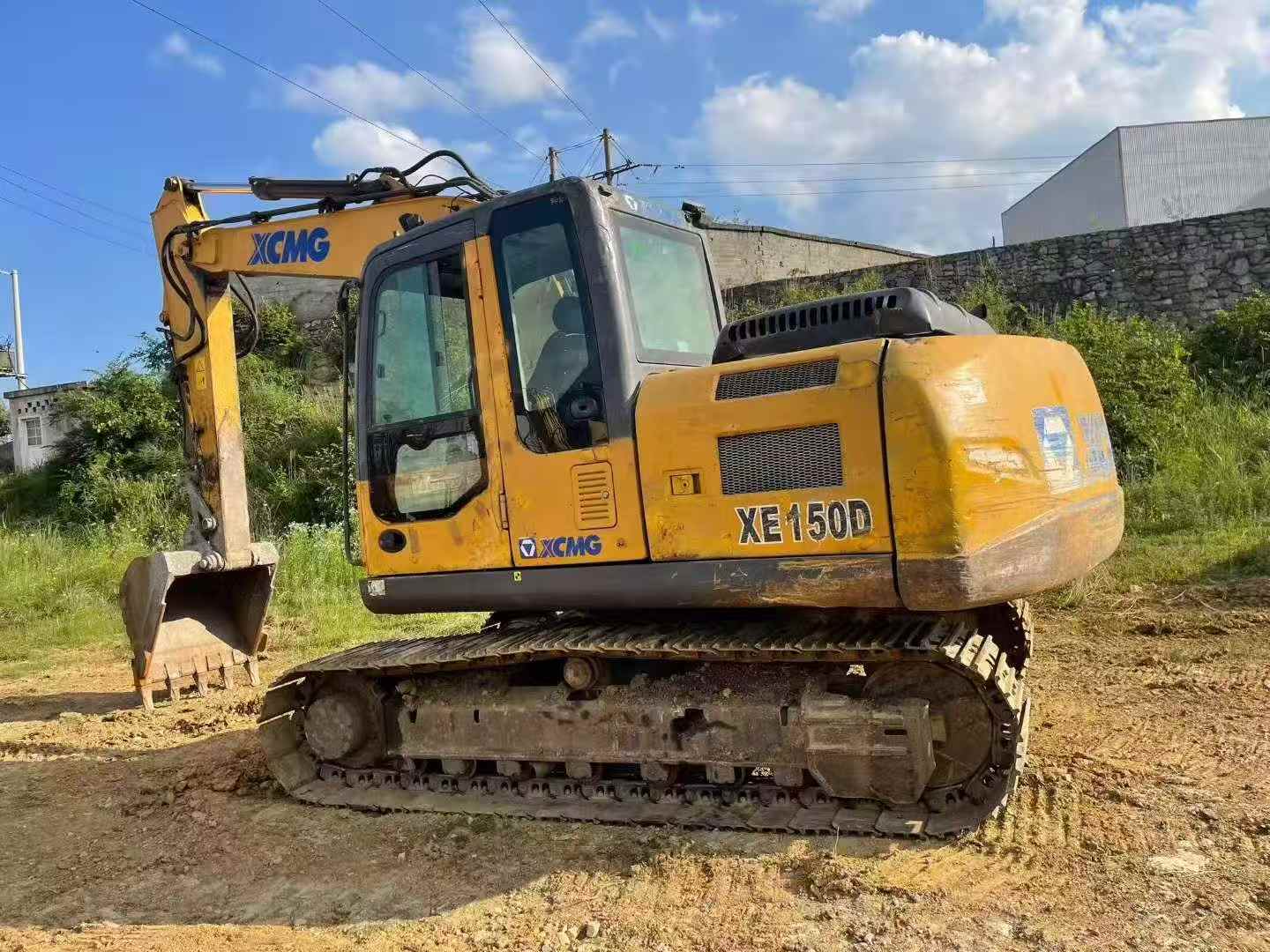 Buy XCMG XE150 Used Excavator / 1
