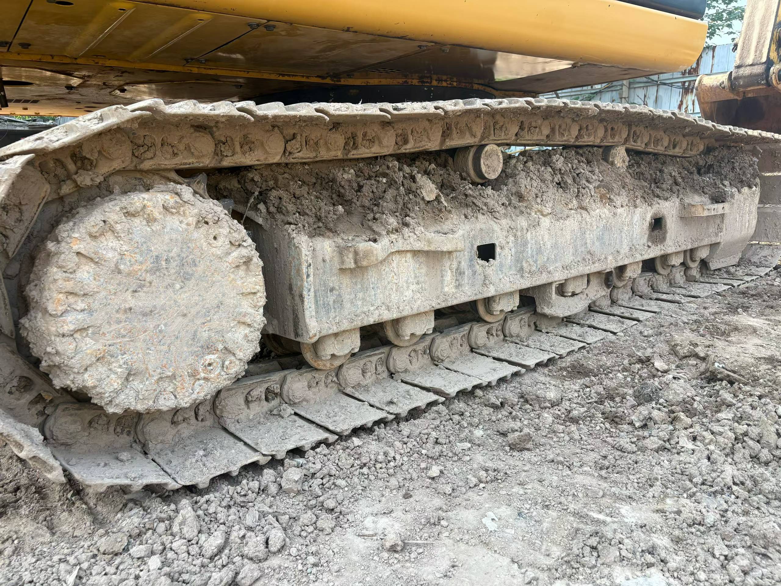 Buy Caterpillar 320D Used Excavator / 9