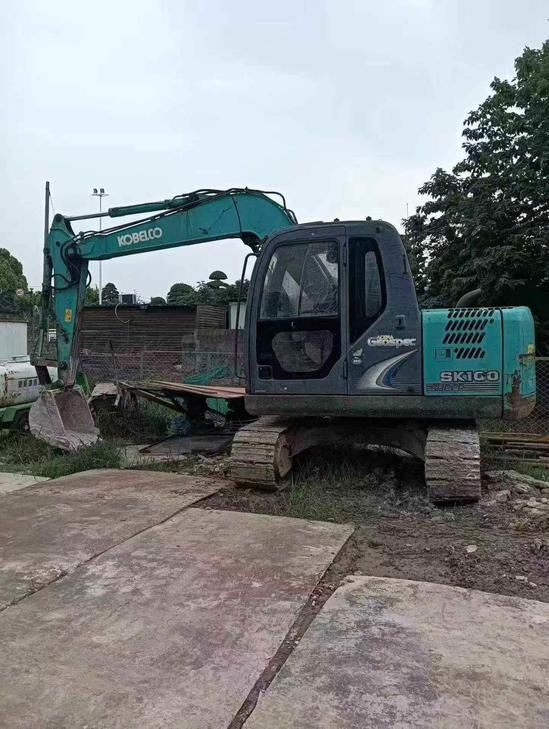 Buy Kobelco SK75 Used Excavator / 1