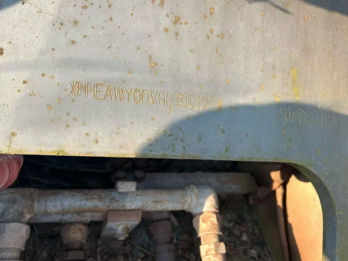 Buy Hitachi EX250-5 Used Excavator / 5