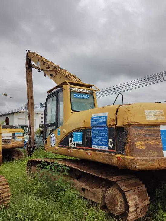Buy Caterpillar 320C Used Excavator / 1