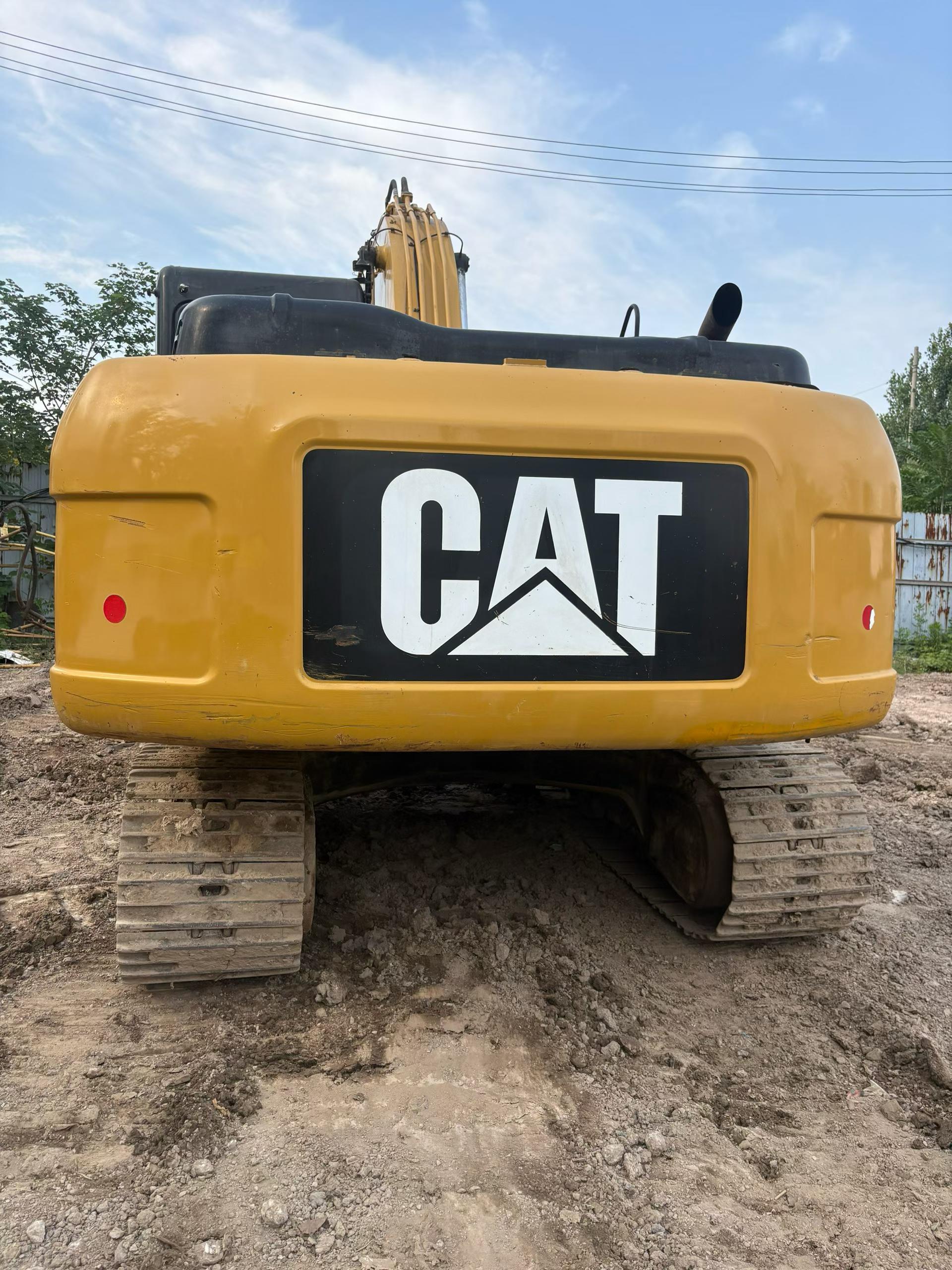 Buy Caterpillar 320D Used Excavator / 5