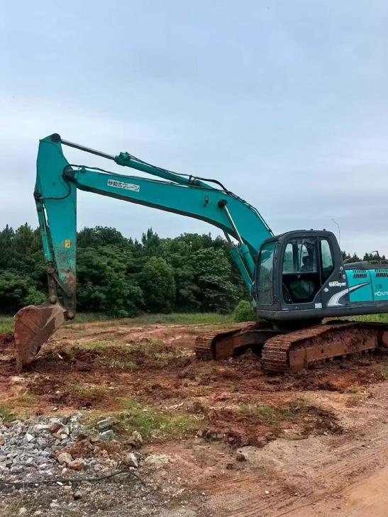 Buy Kobelco SK200-2 Used Excavator / 1