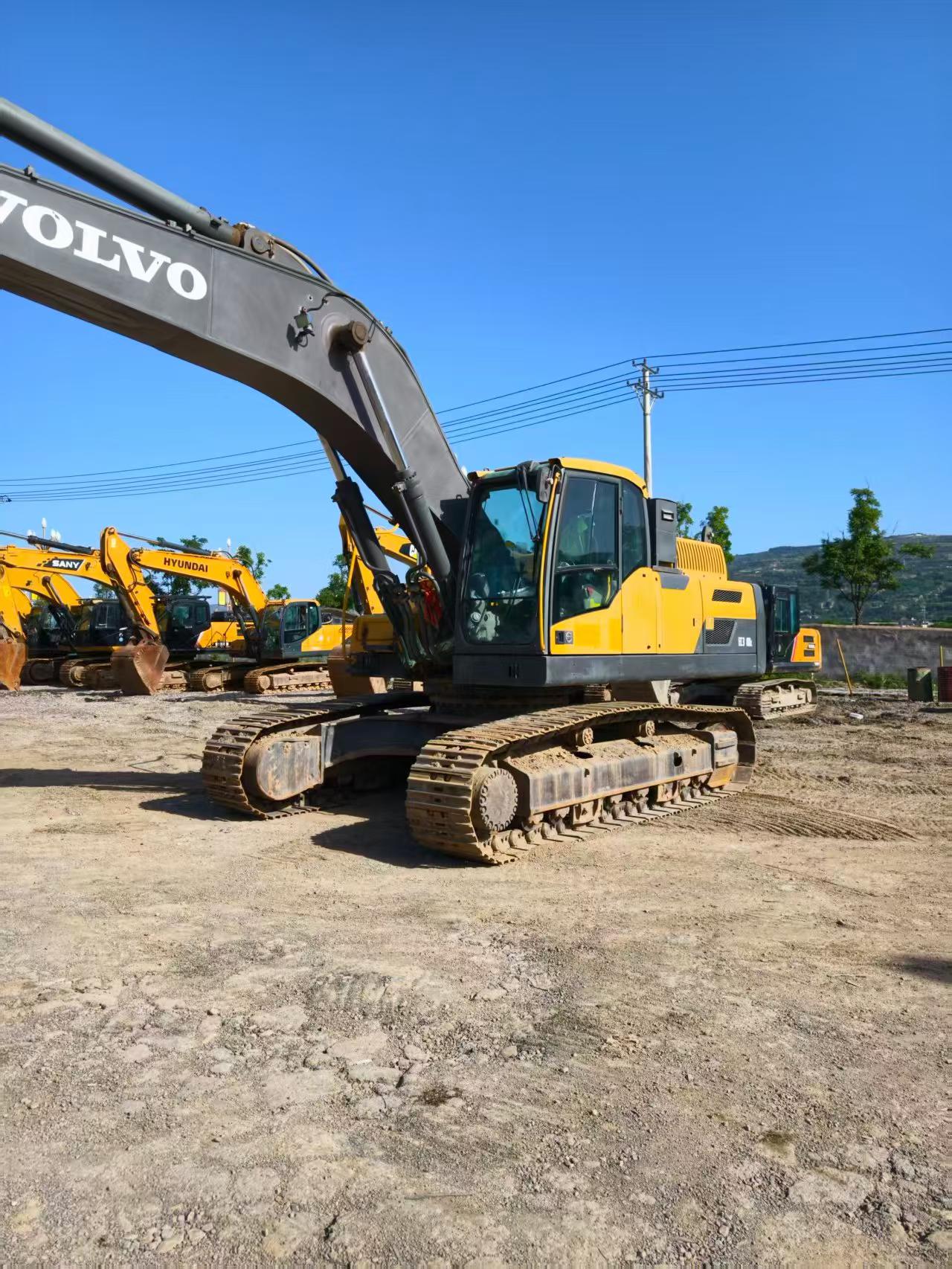 Buy Volvo L350F Used Excavator / 3