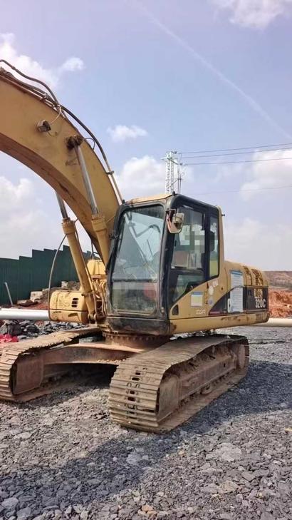 Buy Caterpillar 320C Used Excavator / 1