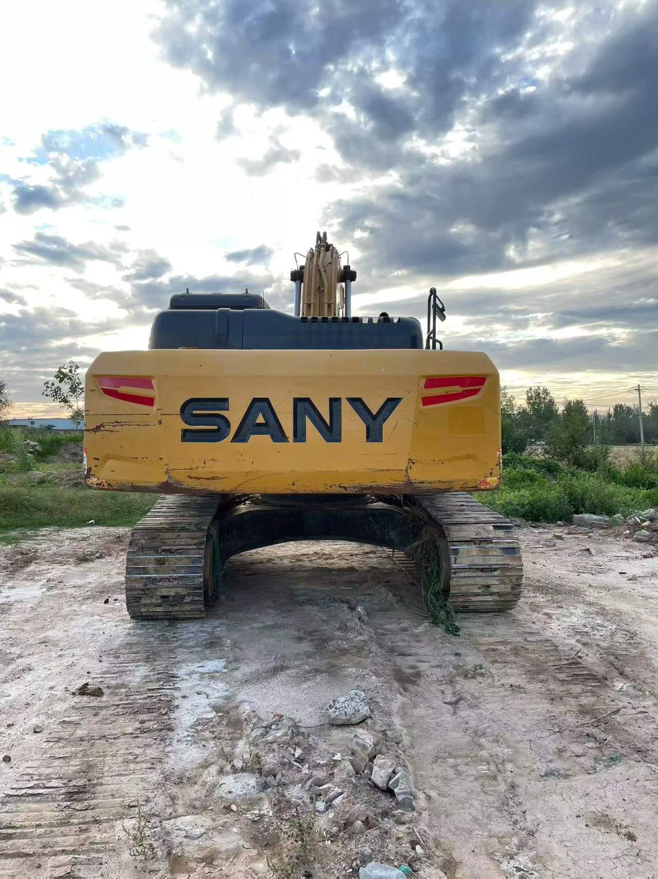 Buy Sany SY245H Used Excavator / 2