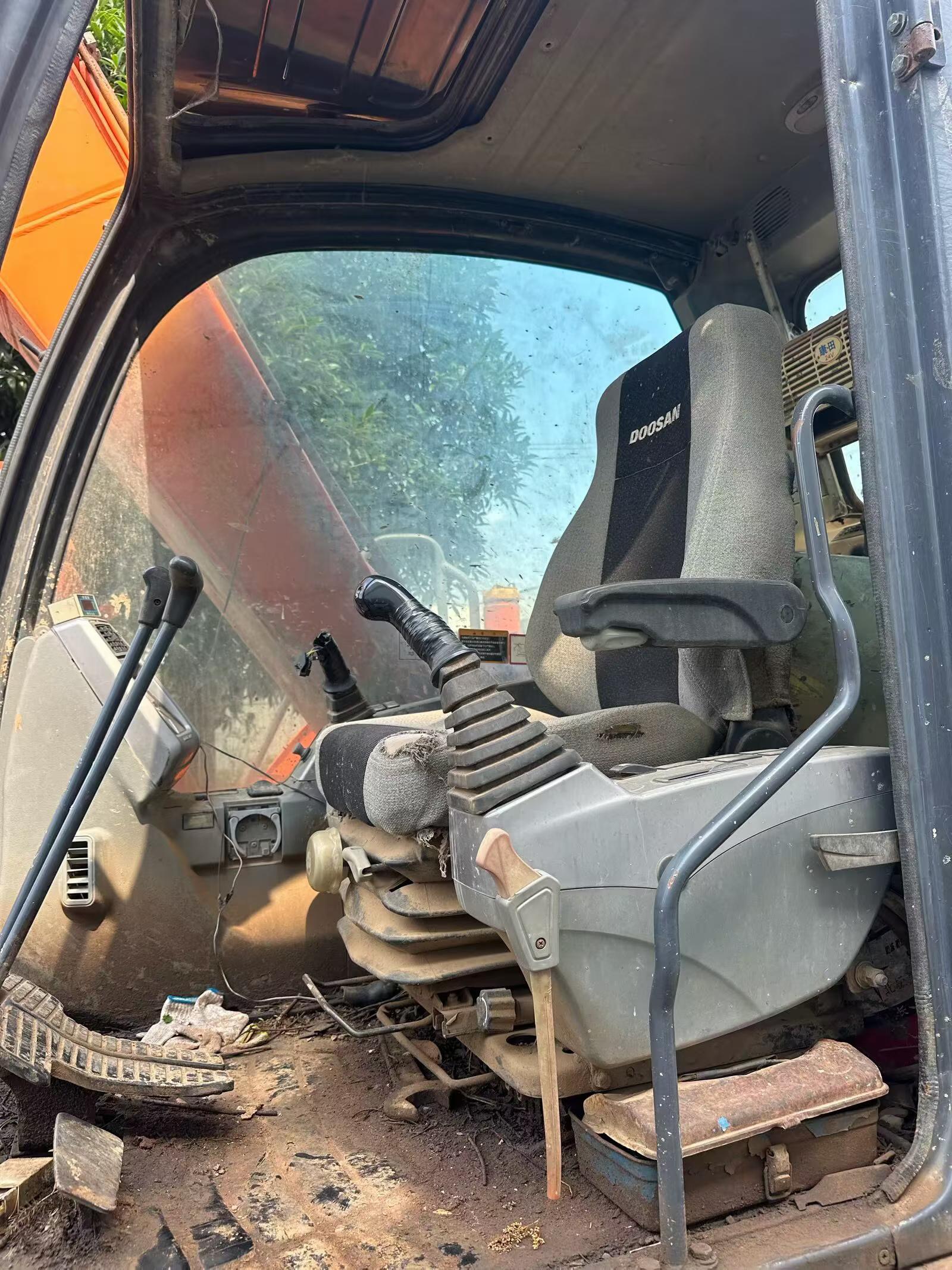 Buy Doosan DX75 Used Excavator / 2
