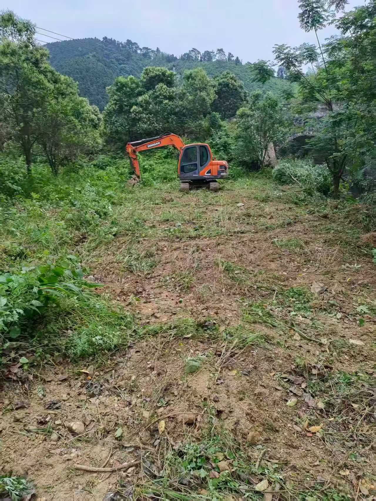 Buy Doosan DX75 Used Excavator / 5