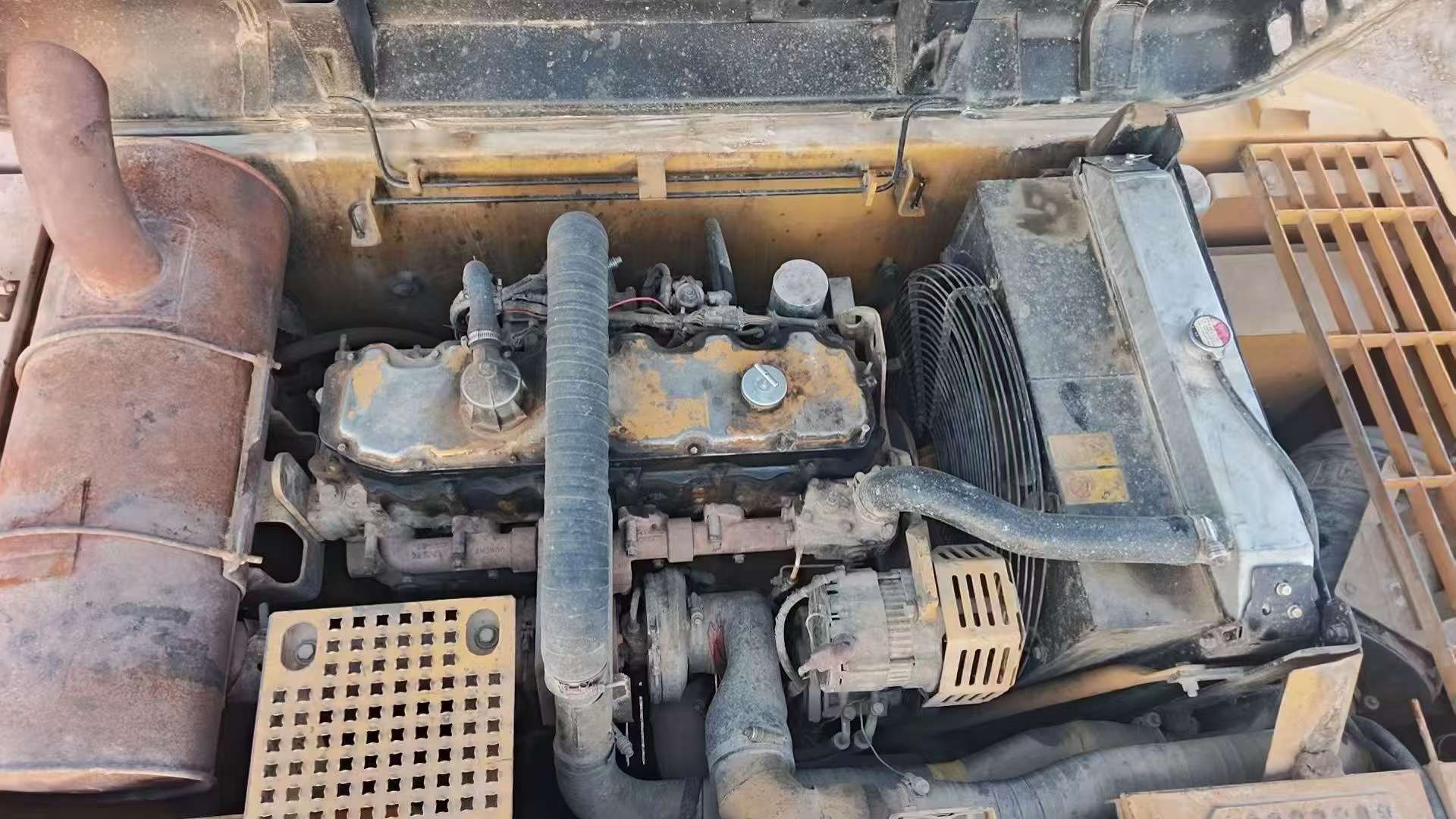 Buy Caterpillar 322B Used Excavator / 4