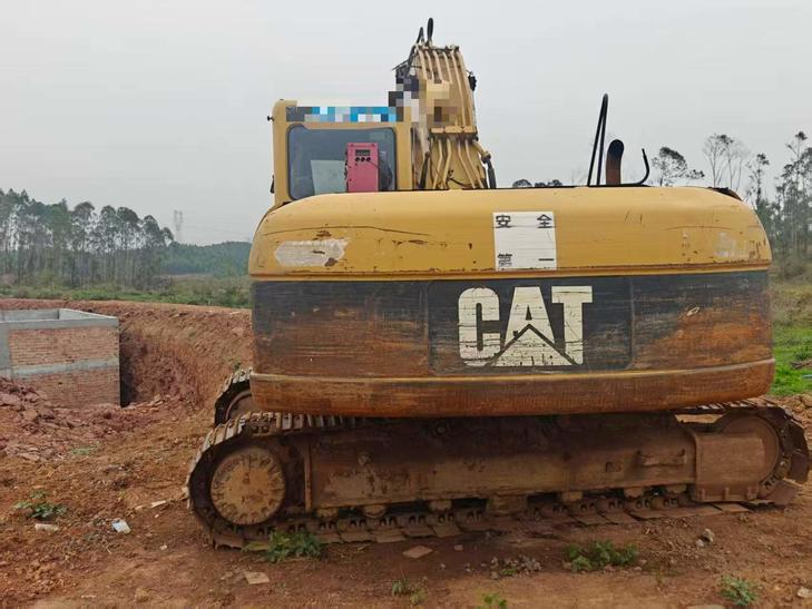 Buy Caterpillar 320C Used Excavator / 1