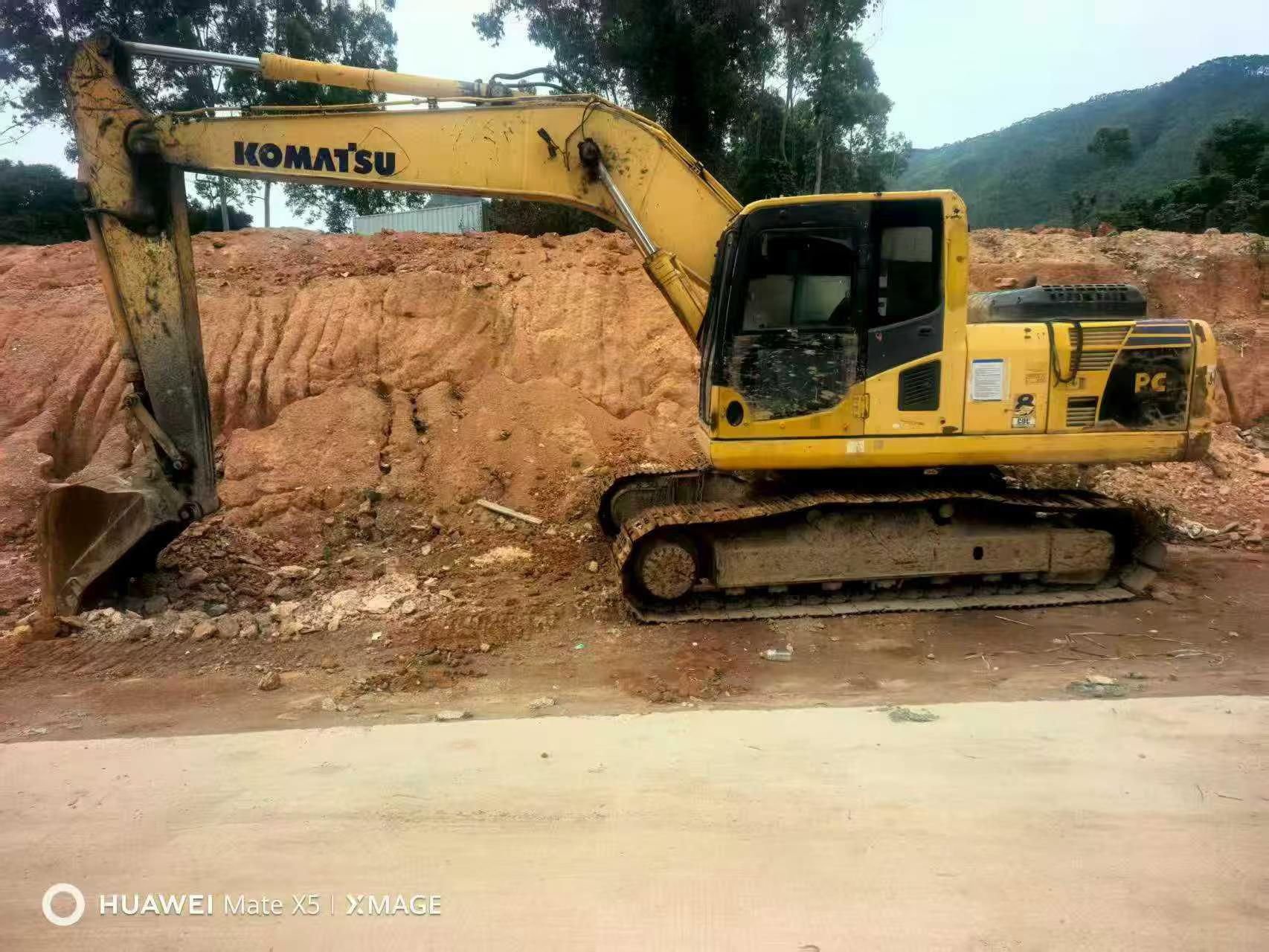 Buy Komatsu PC200 Used Excavator / 8