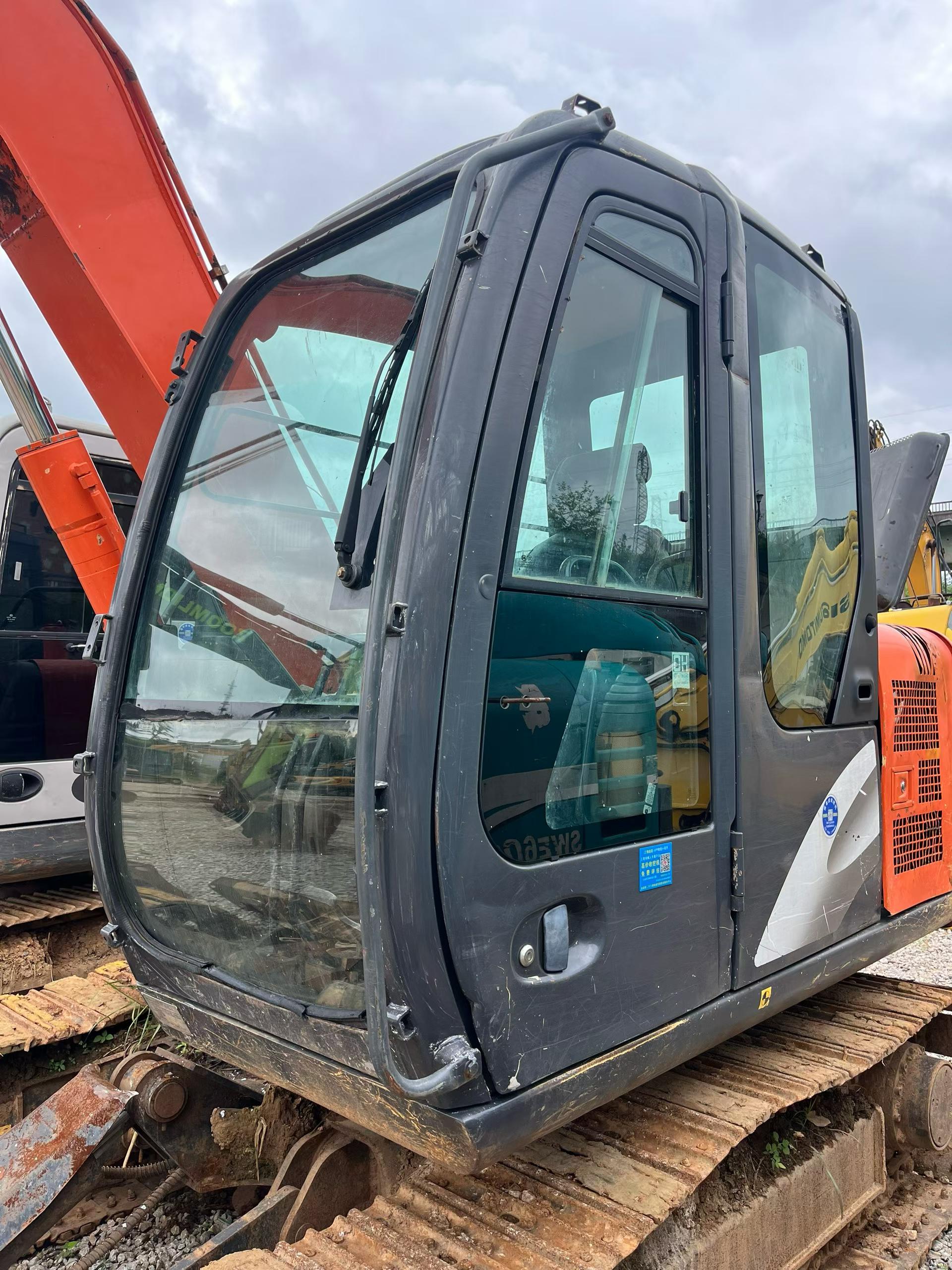 Buy Hitachi EX70 Used Excavator / 4