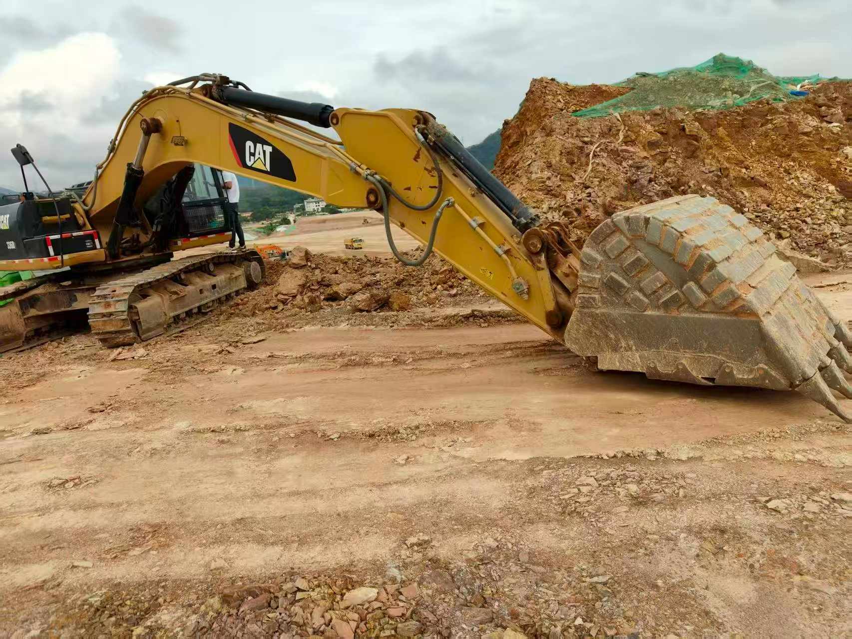 Buy Caterpillar 336E Used Excavator / 2