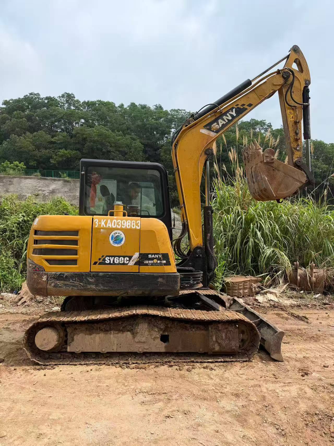 Buy Sany SY60 Used Excavator / 2