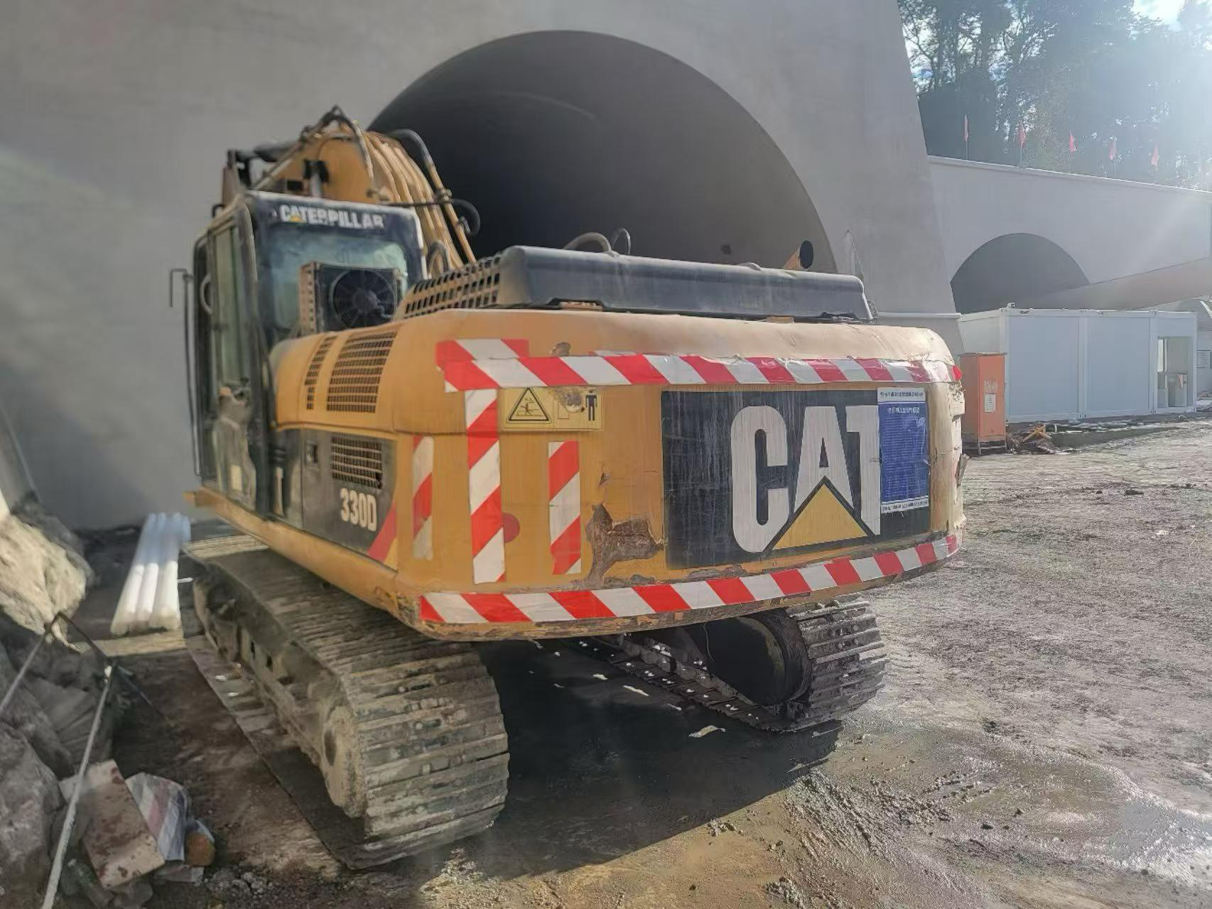 Buy Caterpillar 329D Used Excavator / 1