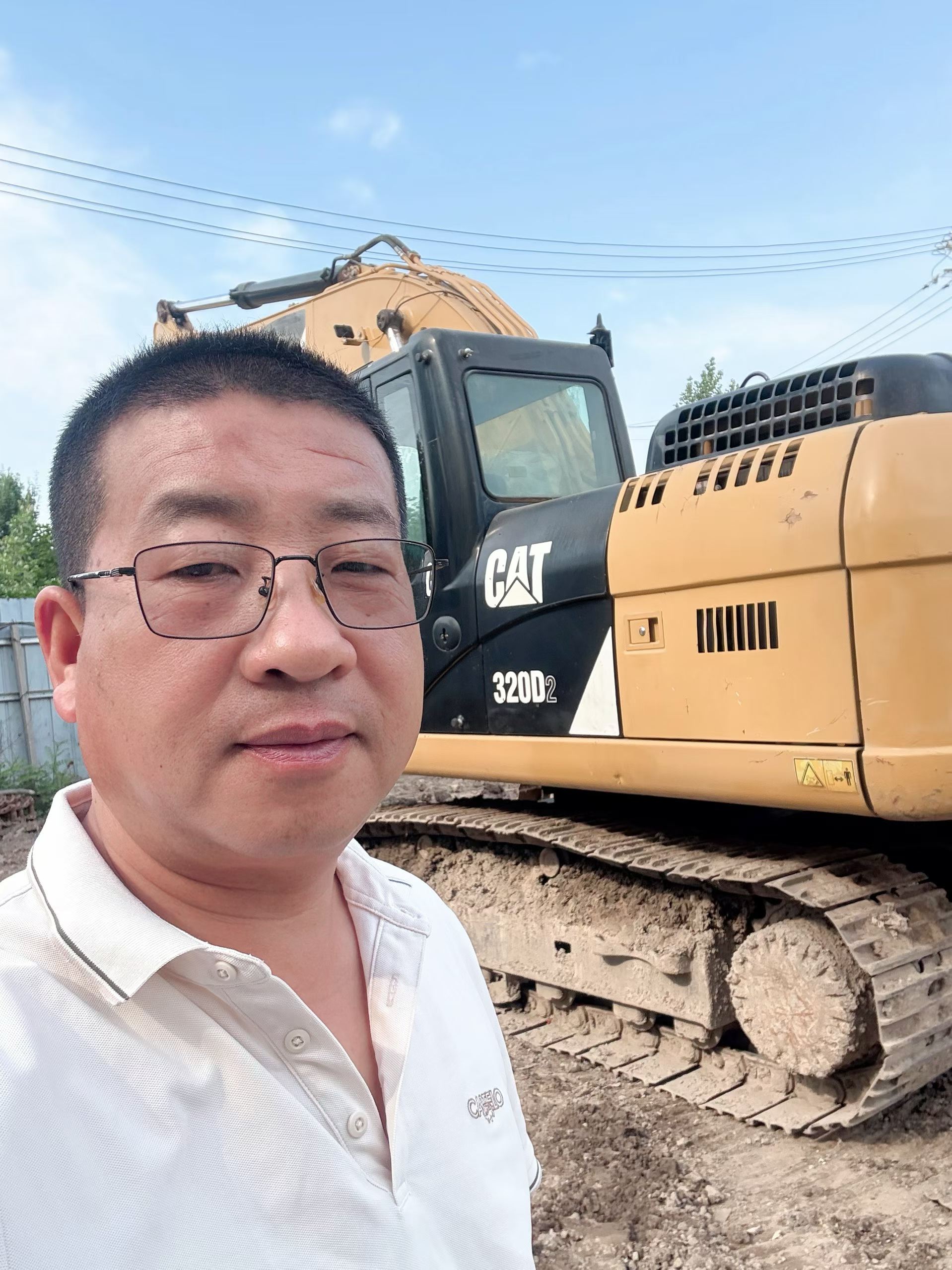 Buy Caterpillar 320D Used Excavator / 2