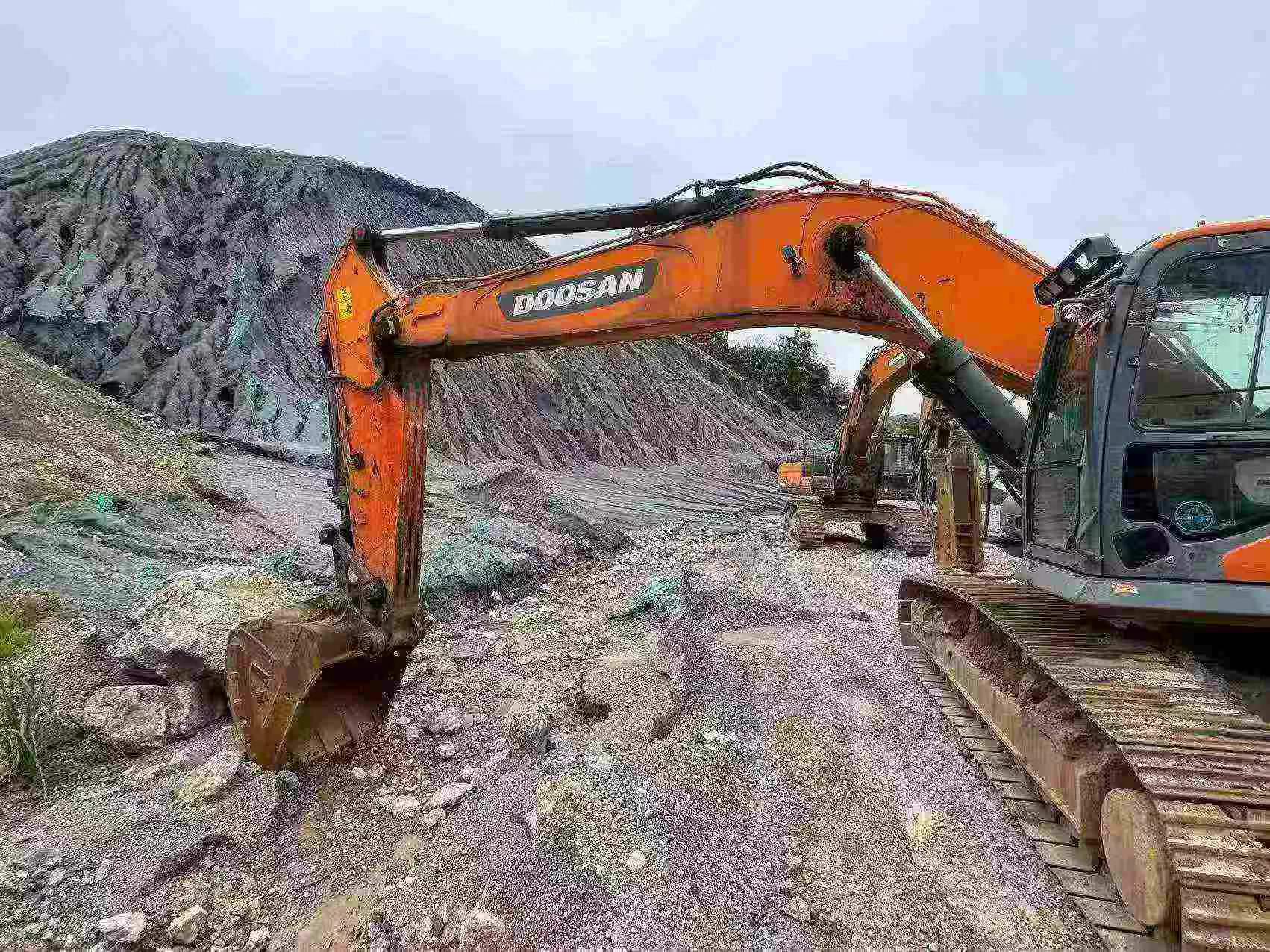 Buy Doosan DX380 Used Excavator / 3
