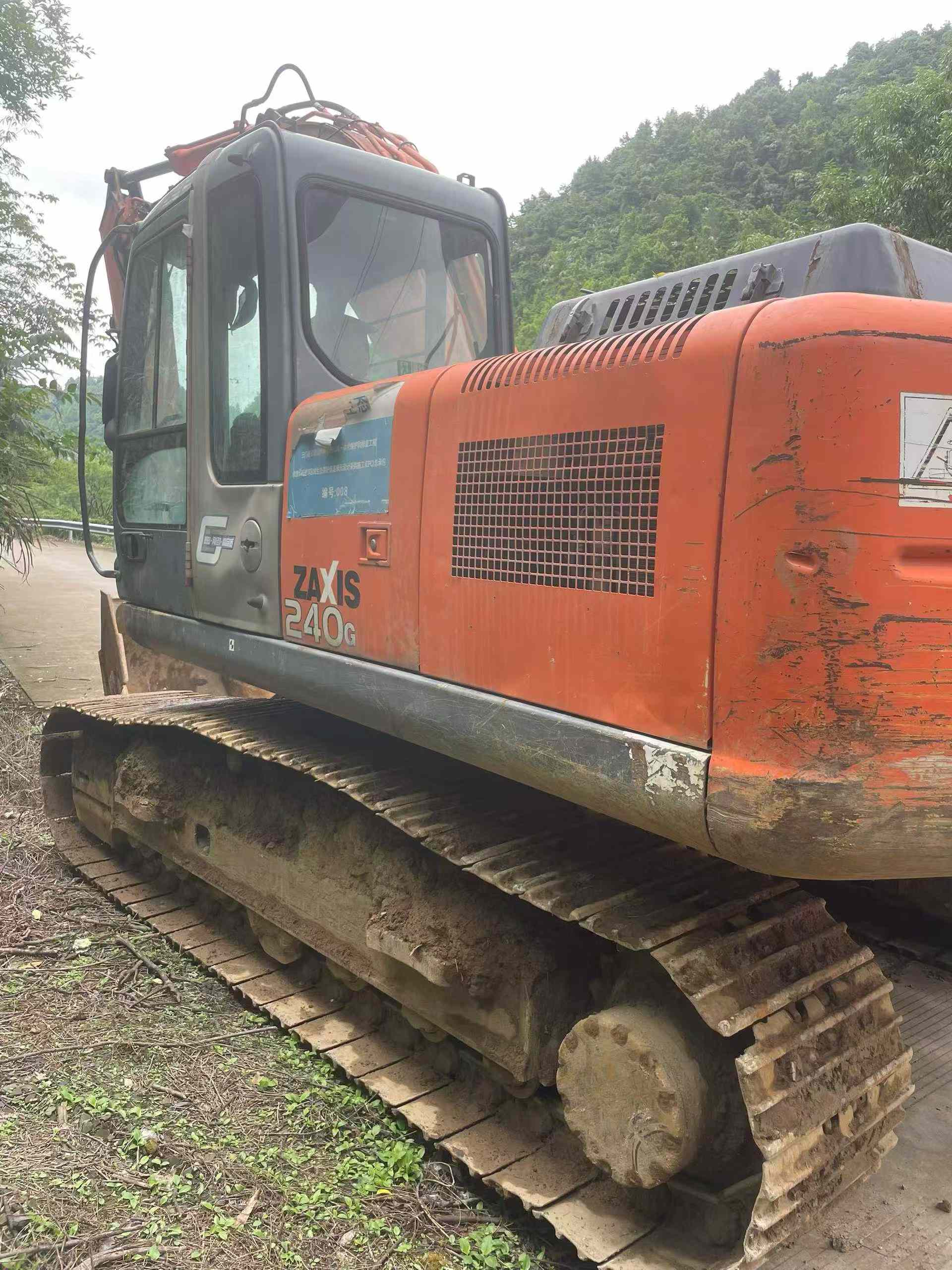 Buy Hitachi EX200-3 Used Excavator / 2