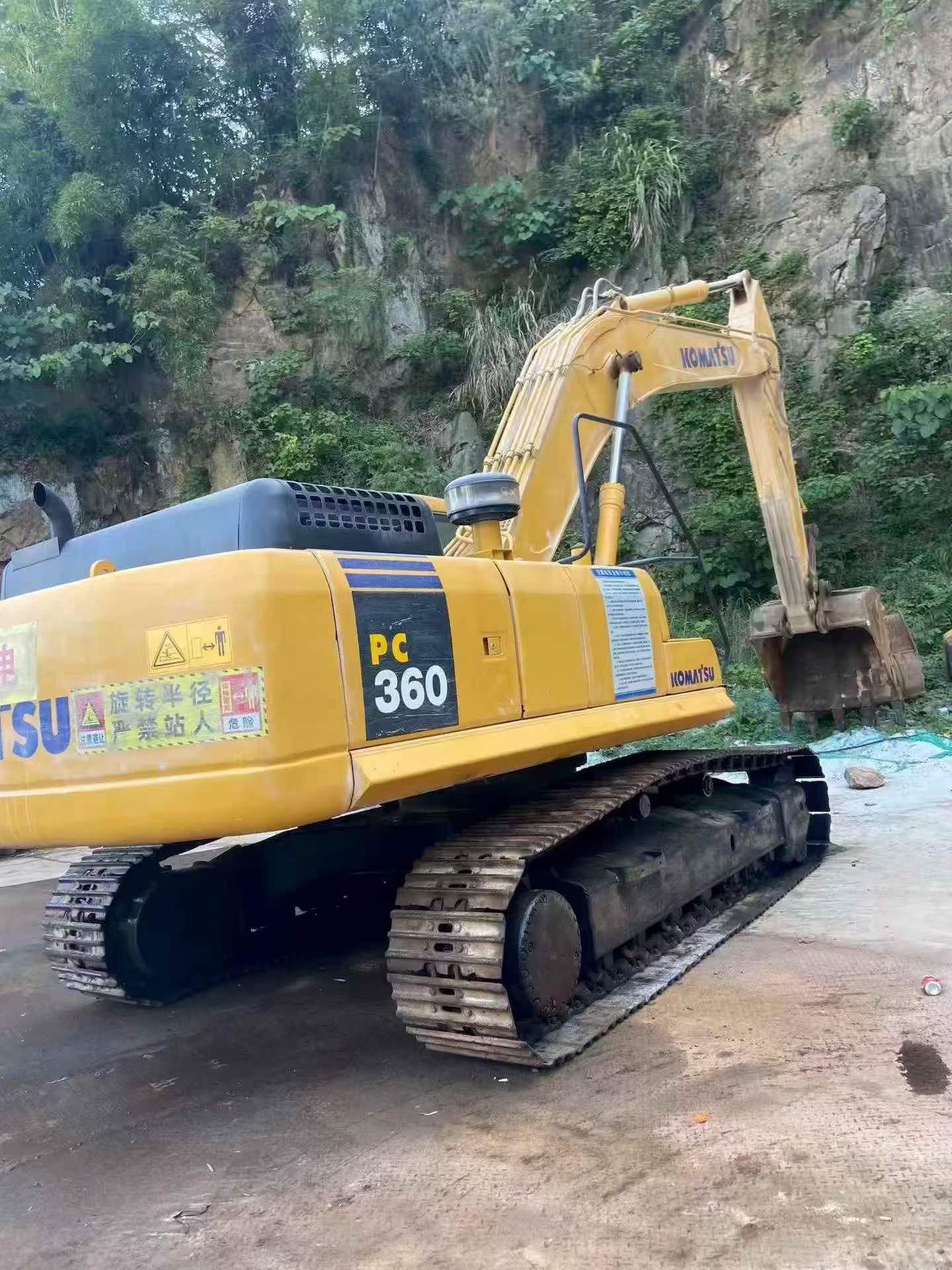 Buy Komatsu PC360-7 Used Excavator / 2 Buy Komatsu PC360-7 Used Excavator / 2