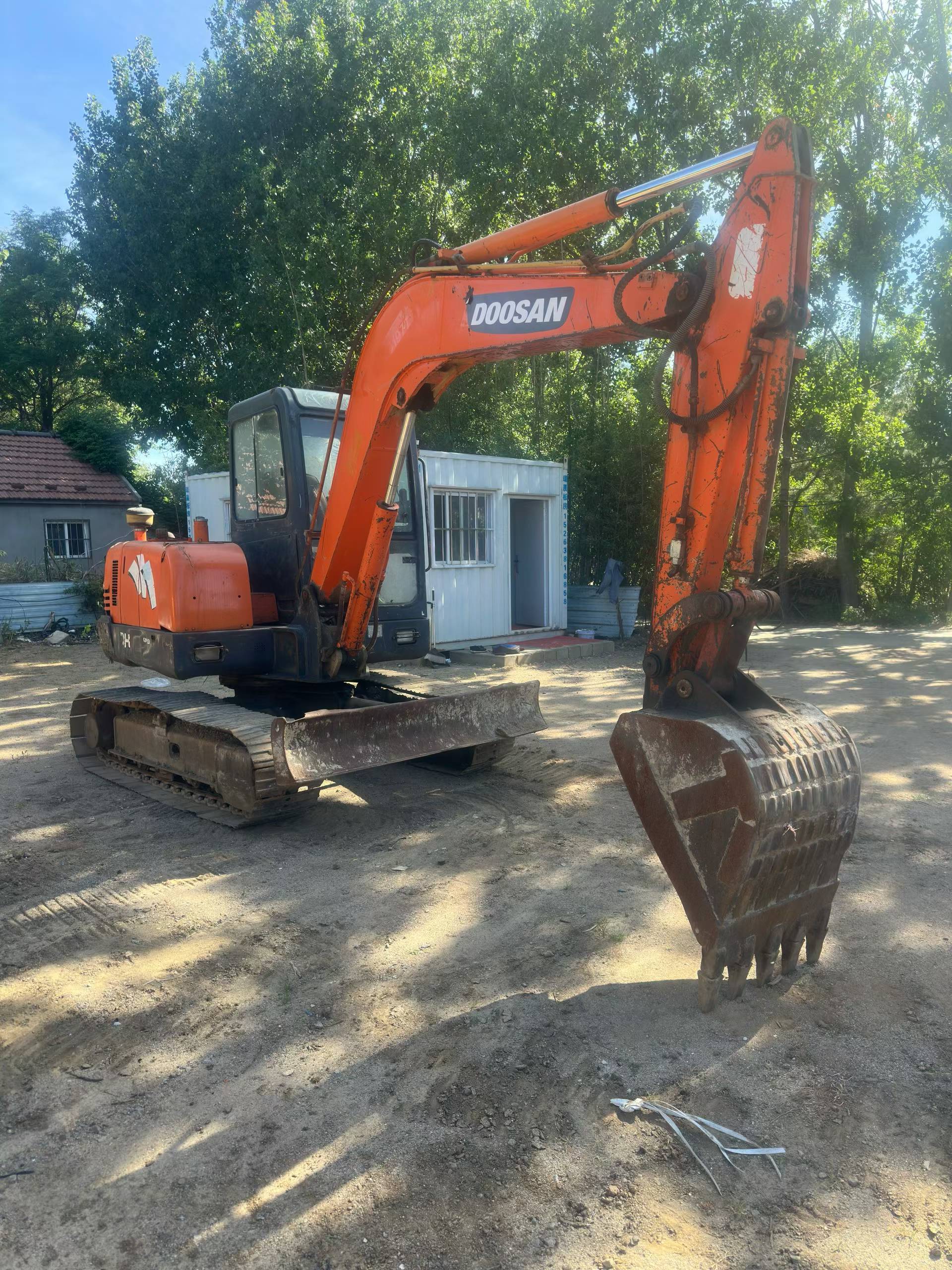 Buy Doosan DH55 Used Excavator / 2 Buy Doosan DH55 Used Excavator / 2