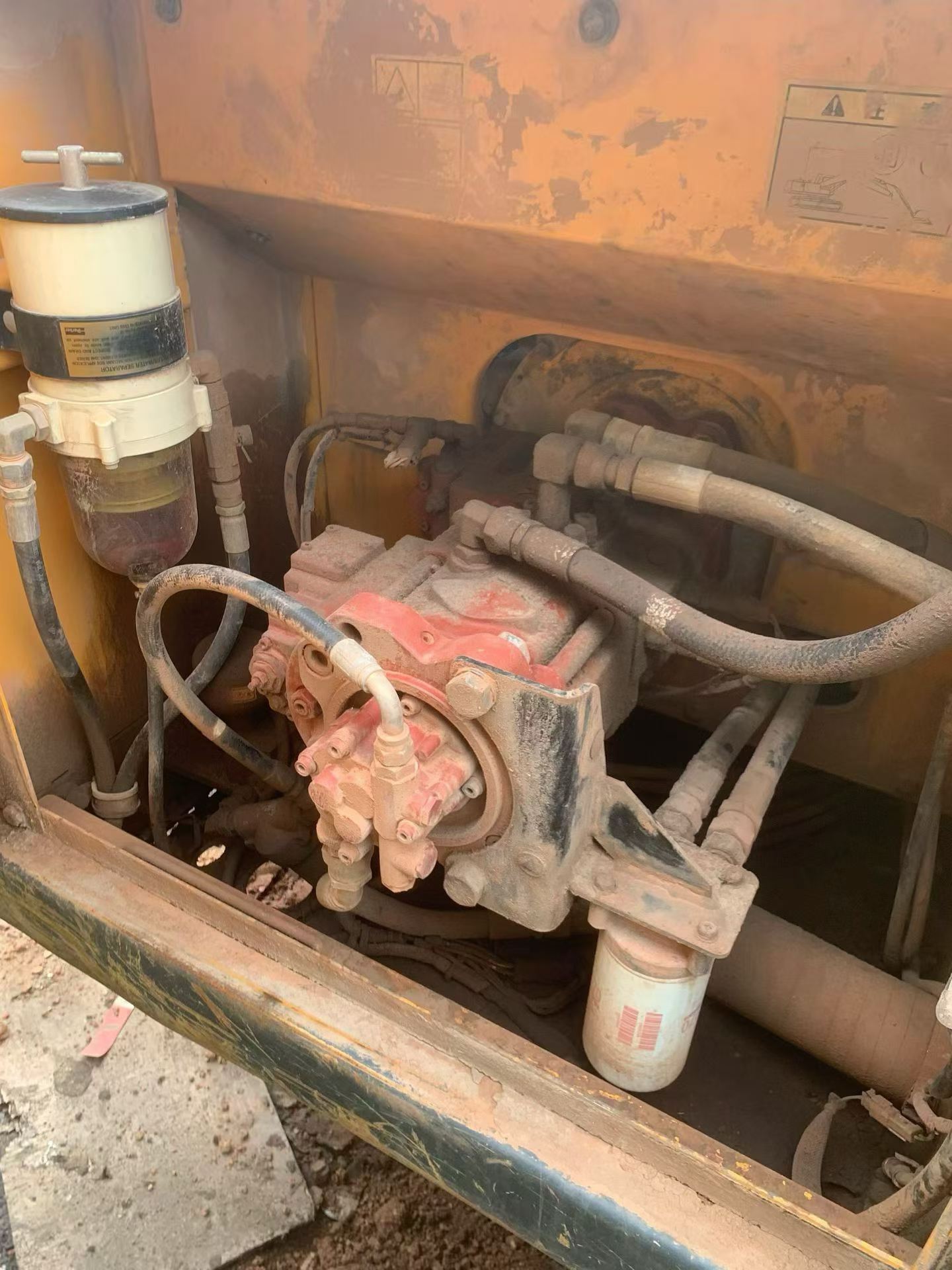 Buy Hyundai R215VS Used Excavator / 2