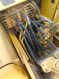 Buy Komatsu PC220 Used Excavator / 6 Buy Komatsu PC220 Used Excavator / 6